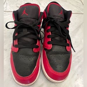 Boy’s Size 6 Air Jordan 1 Lows